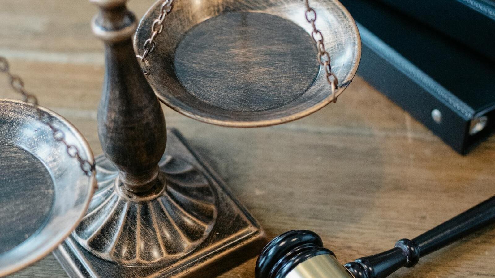 Una entrenadora reclama más de 1.200 horas extra: el fichaje digital dio la razón a la empresa