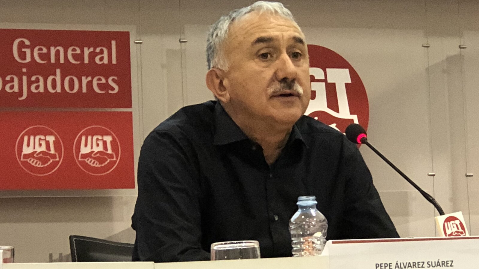 UGT amenaza con congelar sus acuerdos con el Gobierno por el registro horario